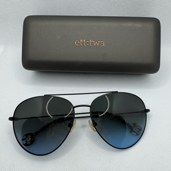 Anthropologie ett:twa Sunglasses - Picture 1 of 11